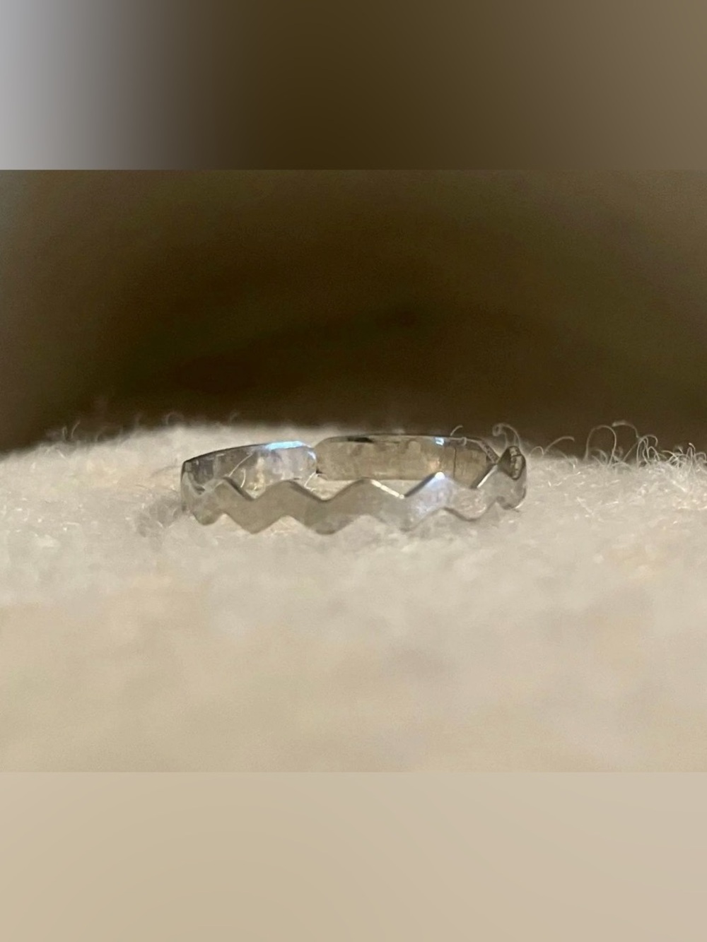Geometric Zigzag Silver Band Ring